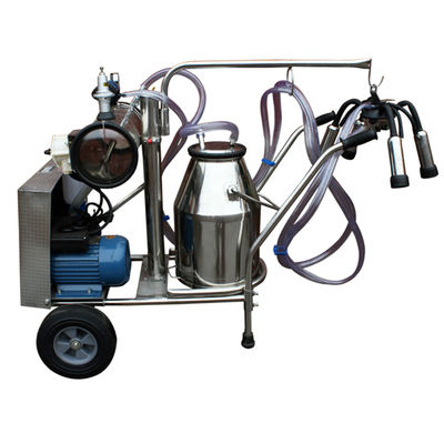Mobil 12 İnek / Saat Taşınabilir Sağım Makinesi Vakum Pompası Gücü 1.1KW