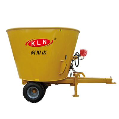Keçi Yemi PULL Tipi TMR Karıştırma Makinesi 4cbm Yüksek Verimlilik